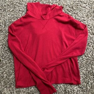 Ribbed light hooded shirt